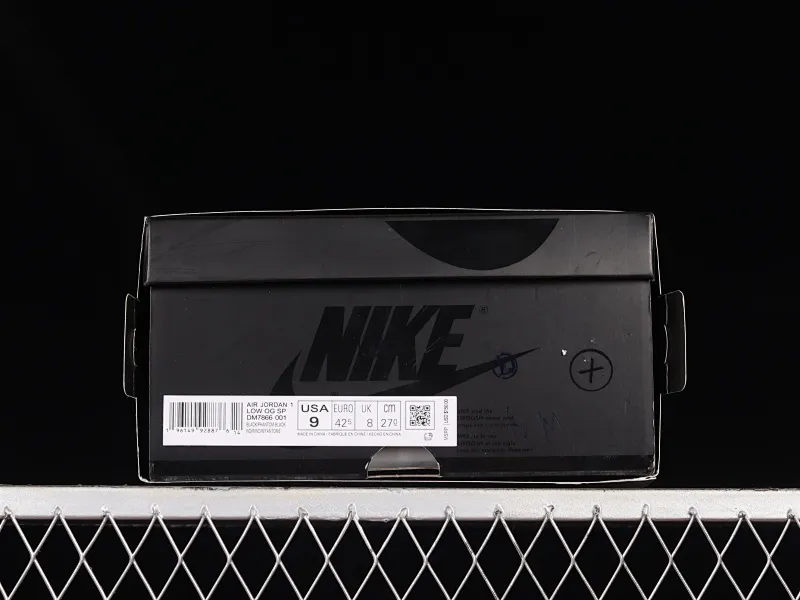 All Categories Air Jordan Jordan Series Basketball Shoes Air Jordan 1 Low Pure Original Version Travis Scott x Air Jordan 1 Low OG "Triple Black" AJ1 Joe 1 Black Warrior Overhook DM7866-001